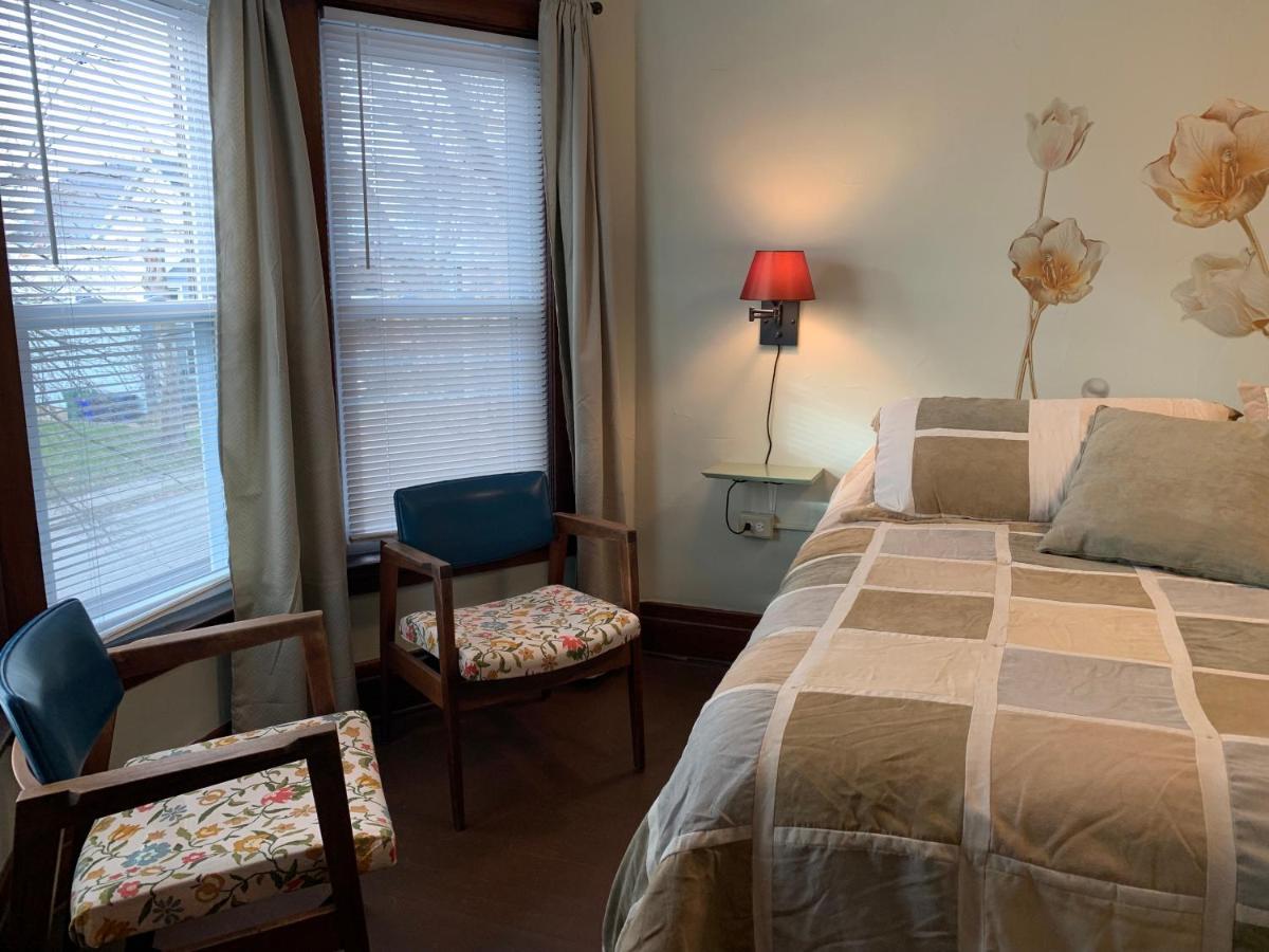 Red Brick Inn - Walk To The Falls, The Casino And All Downtown Restaurants Niagara Falls Ngoại thất bức ảnh